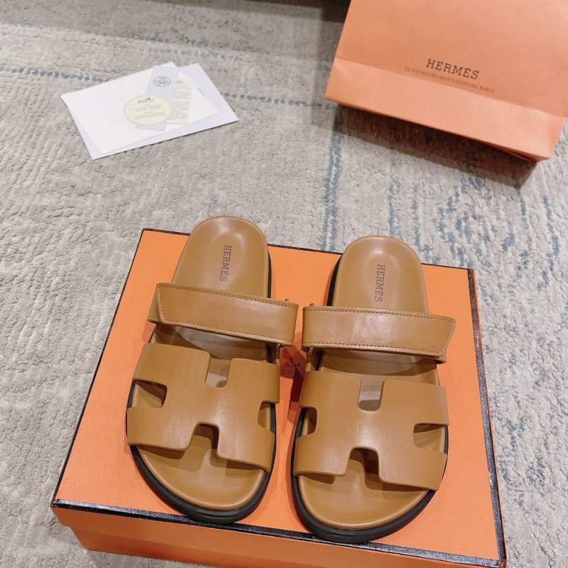 H**mes slippers